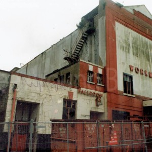 Tredegar Workmans Hall, being demolished